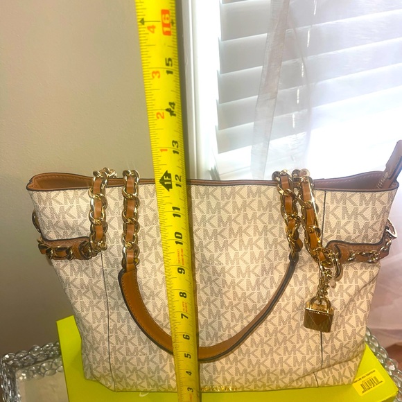 Women’s 🤎bag 💼🤍 - Picture 6 of 9